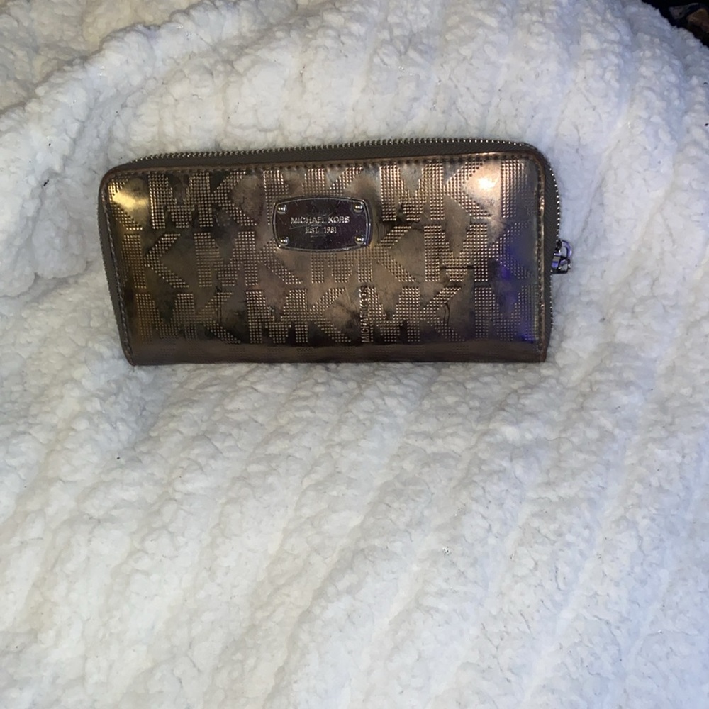 Michael Kors Metallic long zip around wallet